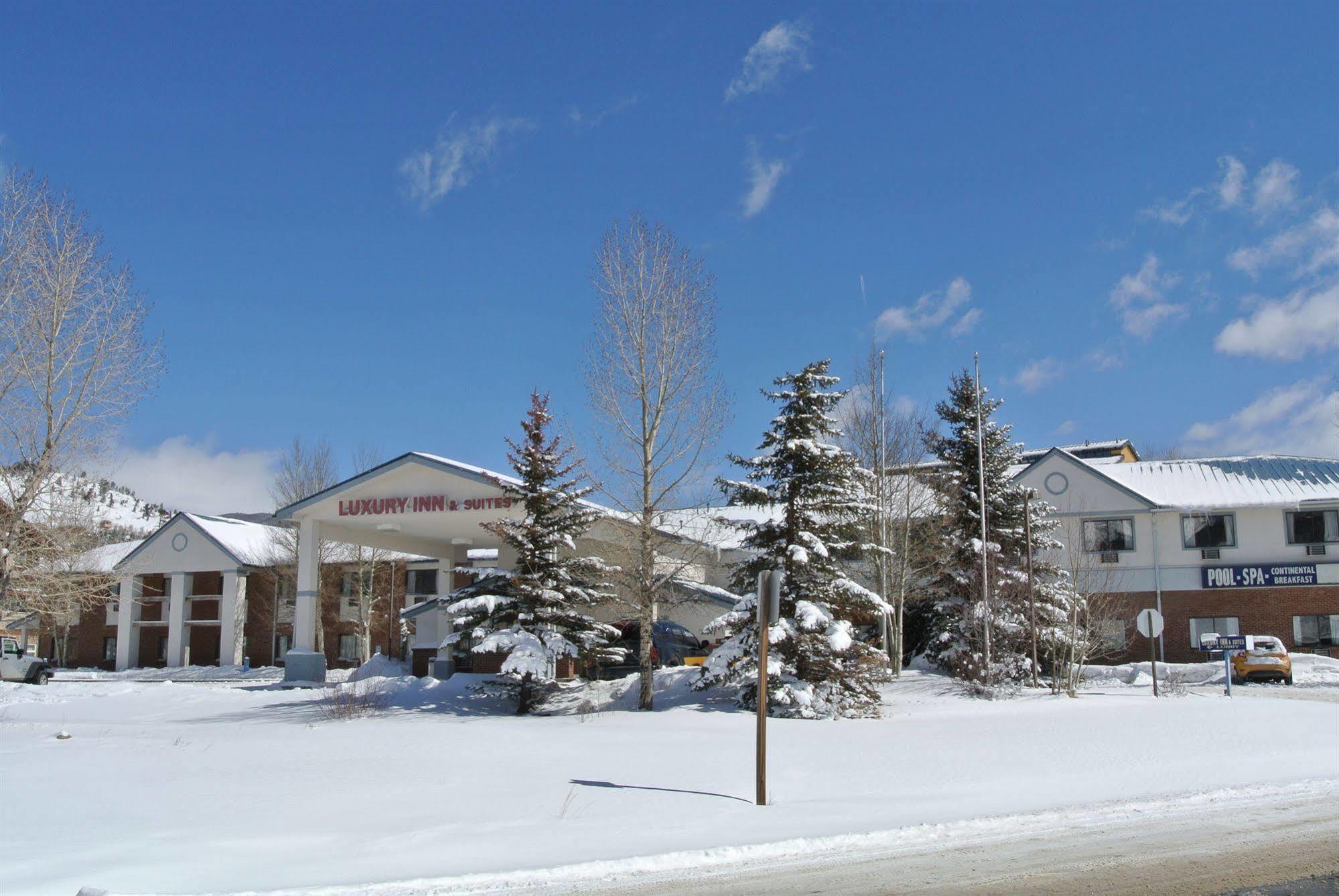 Luxury Inn & Suites Silverthorne Exterior photo